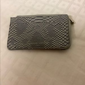 Adrienne Vitadinni wallet